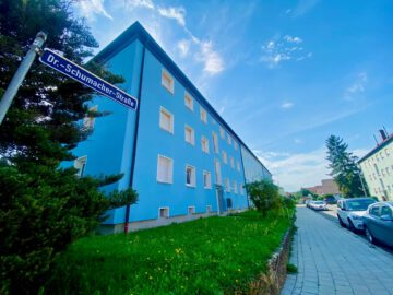 Schöne komplett renovierte 3-Zimmer-Wohnung mit Balkon, Dr.-Schumacher-Str. 6, 90766 Fürth